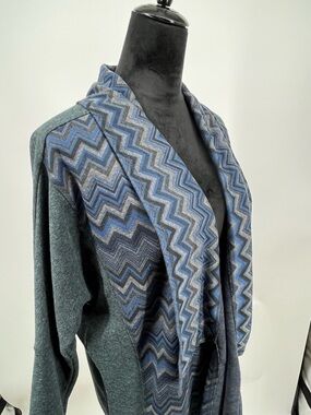 Onque Casuals Blue and Gray Aztec/Chevron Patterned Knit Cardigan sz XL